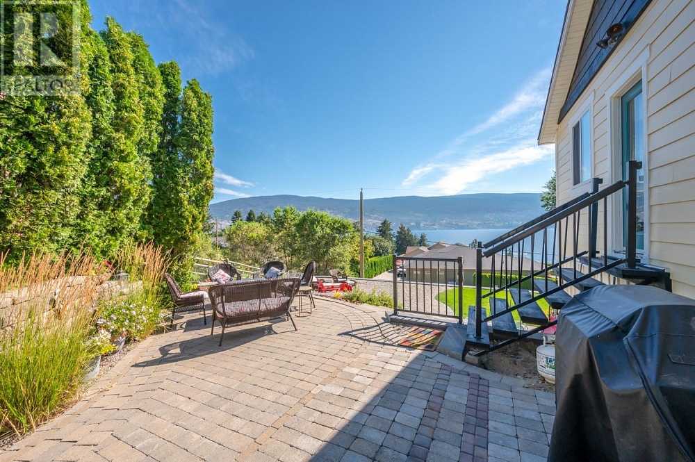 5485 Solly Road Summerland Photo 29